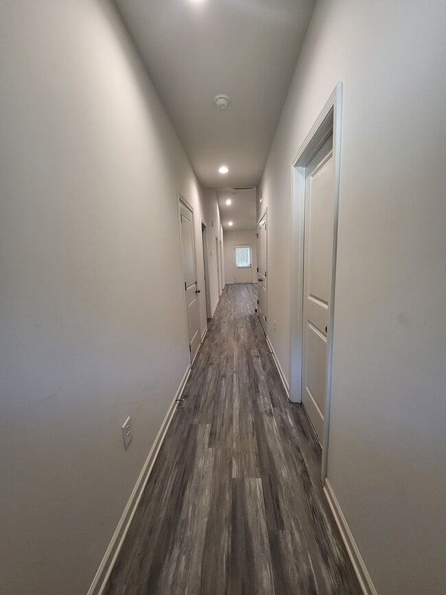 Photo - Cute, Well Maintained, Ranch Close to Mountain Island Lake