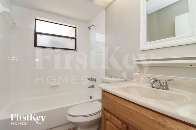 Photo - 1117 Jambalana Dr