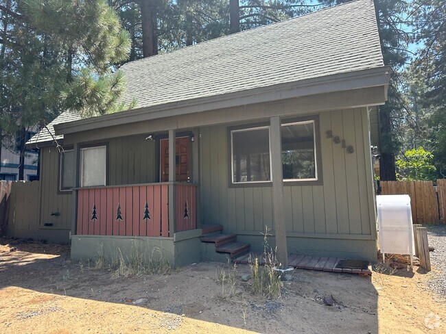 Building Photo - House with TWO Units in One!