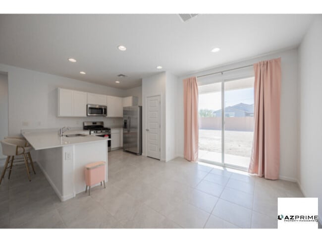 Photo - Modern 3/2 Avondale Home!