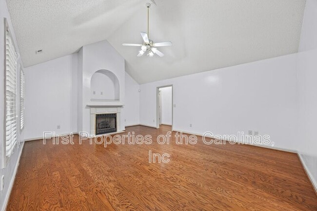 Photo - 740 Morningside Dr