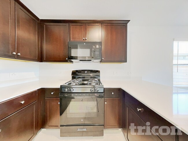 Photo - 2506 Perennial St