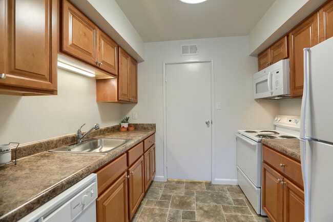 Cocina - Delbrook Manor Apartments