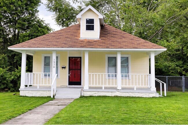 Photo - 1936 E McLemore Ave