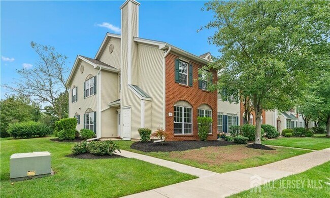 Photo - 32 Cabot Way