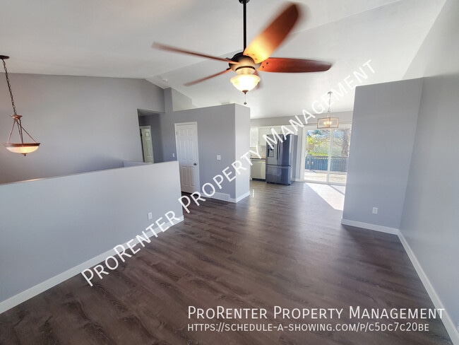 Photo - 4252 S Midland Dr