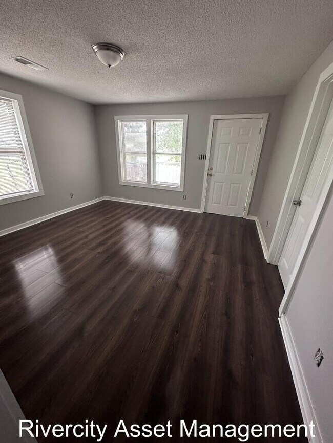 Rare Gem Ready For Move In!!!!! Section 8 Welcomed!!!! PRICE DROP