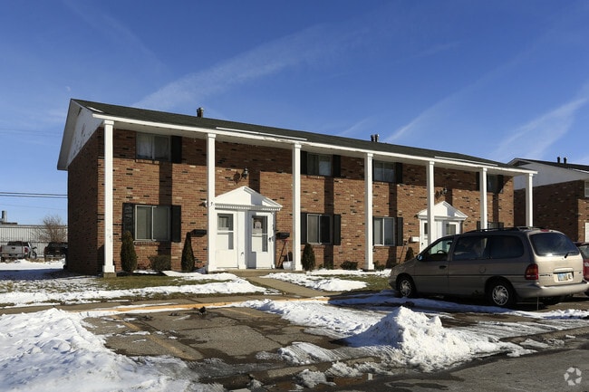 Photo - South Shore Court Apartments