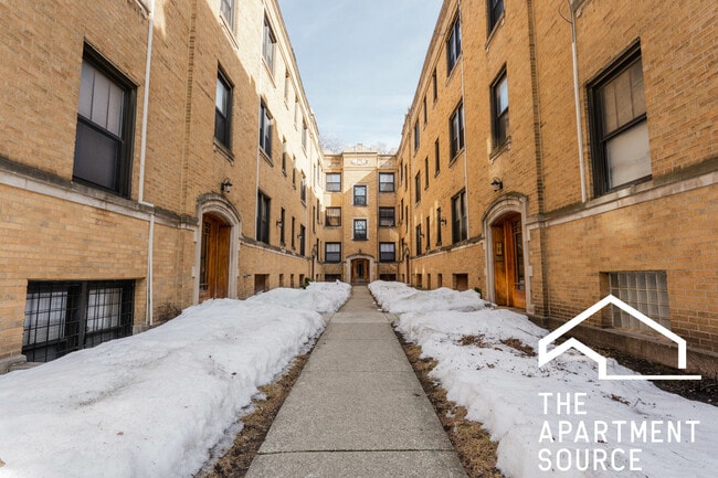 Photo - 2237.5 N Bissell St Unit 3E