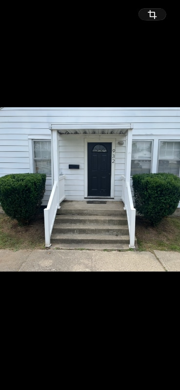 Photo - 932 Headley St