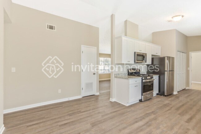 Photo - 6525 Emerald Pointe Cir