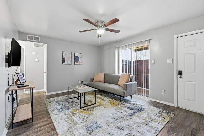 2001-2007 Teasley Lane-SI FL2-ID1612708P