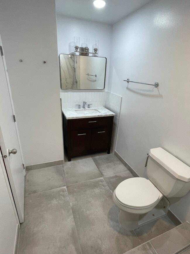 Área de tocador - 811 S Lytle St Unidad 618