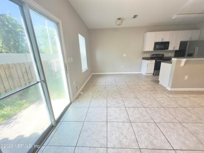 Photo - 284 Moultrie Village Ln