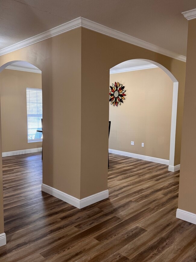 Photo - 111 Grovewood Dr