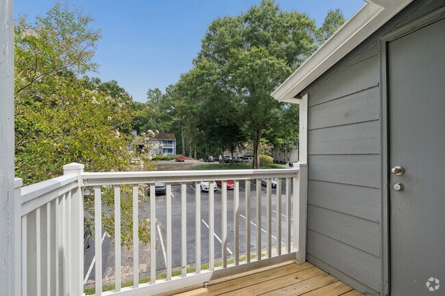 Jade 1BR, 1BA - 750SF - Balcony