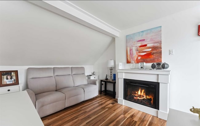 Photo - 347 Shakespeare St Unit B