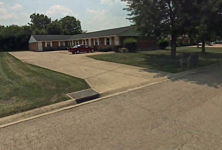 Photo - 3405 Redbud Dr