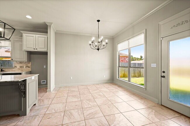 Photo - 16923 Bradford Ave