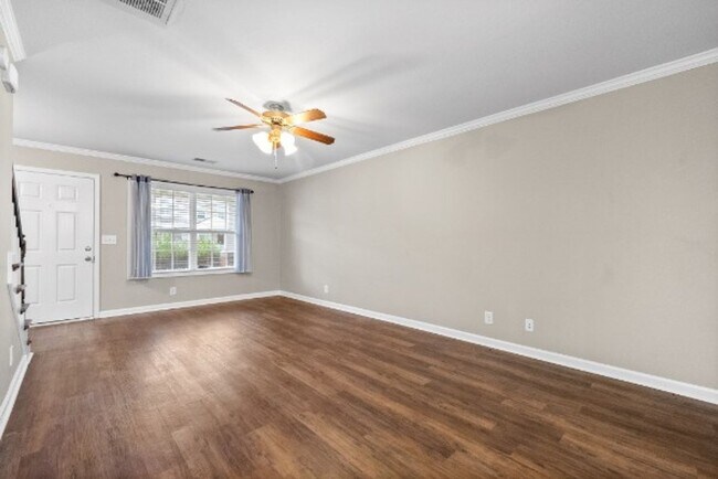 357 Sam Houston Cir