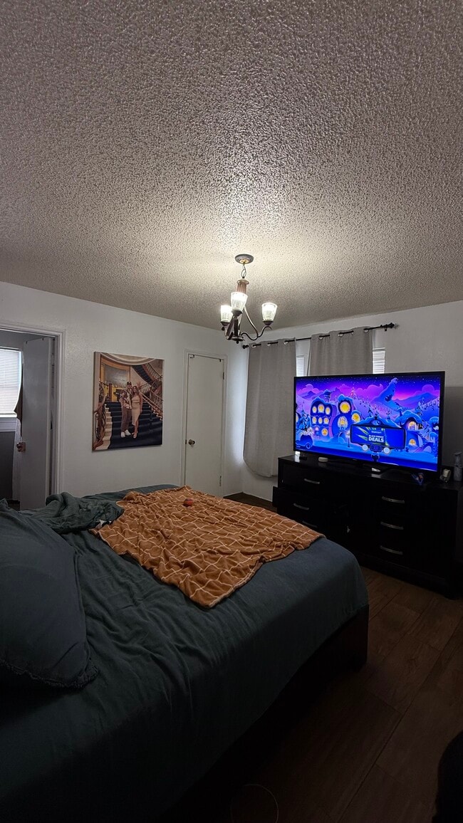 Photo - 1610 Mona Dr