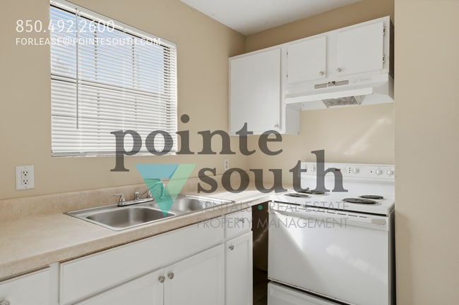 Photo - 6413 Schoel Ln