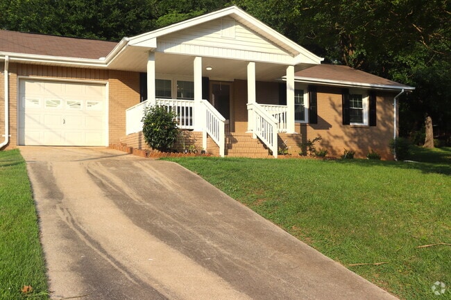 Building Photo - 390 Dr Martin Luther King Pky Rental