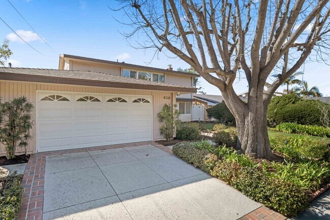 Building Photo - 28503 Trailriders Dr Rental