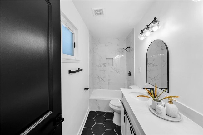 Photo - 929 Creekdale Dr