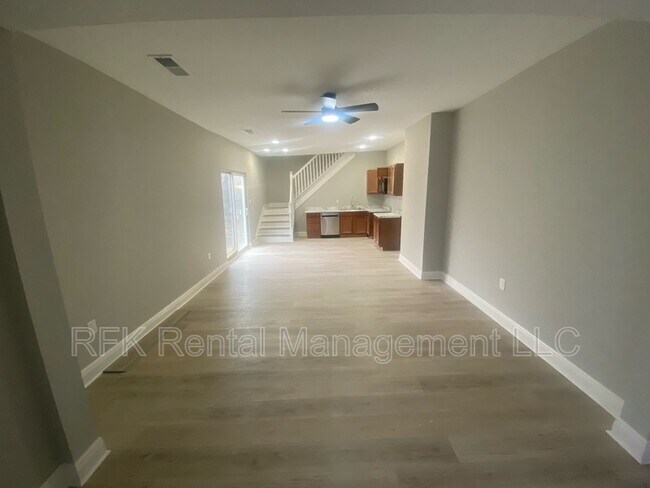 Photo - 2224 Langley Ave