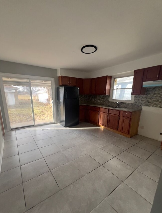 Photo - Beautiful and spacious 3 Bedroom 1 Bath House in Calumet City, IL MUST SEE