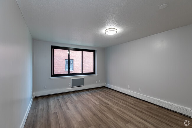 2BR, 2BA - Living Room