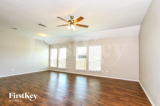 Photo - 1404 Waco Turner Dr