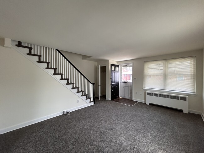 Photo - 702 Shaw Ave House