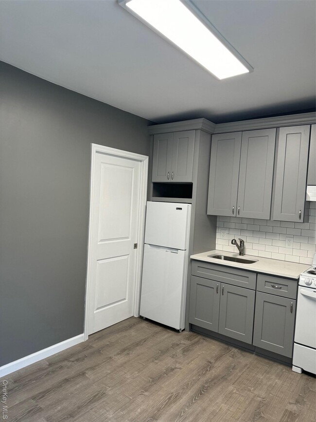 Photo - 21 Collegeview Ave Unit 21-5