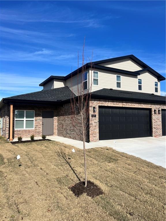 Photo - 520 Cosmos St