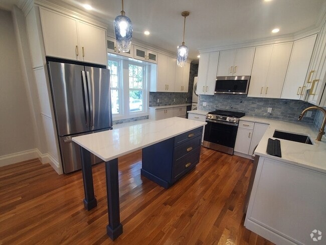Building Photo - 29 Helena Rd Unit 1 Rental