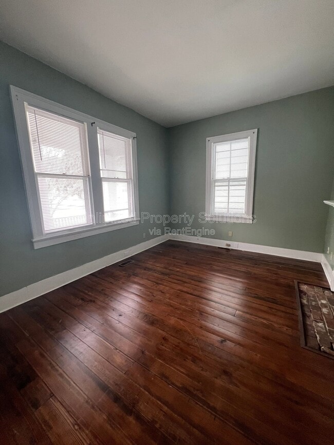 Photo - 721 Chestnut St
