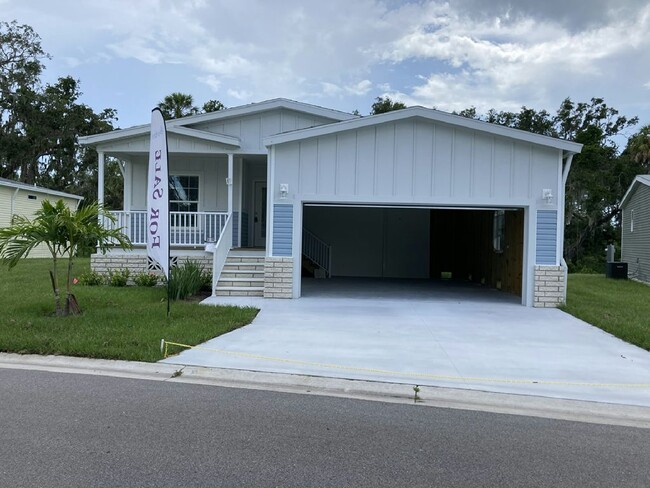 Photo - 7943 Yukon Trl House