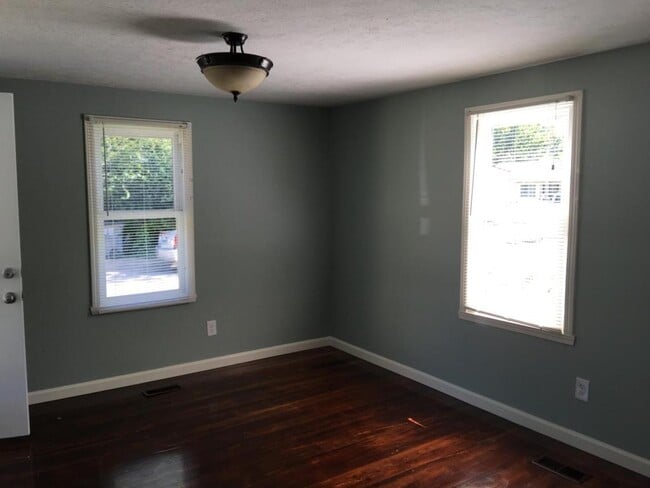 Photo - 447 Greenwood Ave