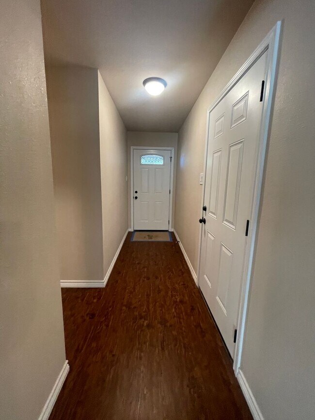 Beautiful home in Azle, complete remodel, House Rental in Azle