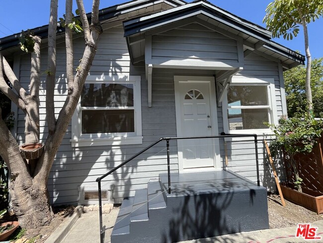 Photo - 424 N Venice Blvd Unit B
