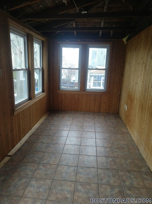 Photo - 19 Mapleton St Unit 1