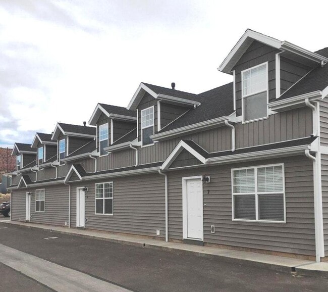 Building Photo - 314 N 300 W