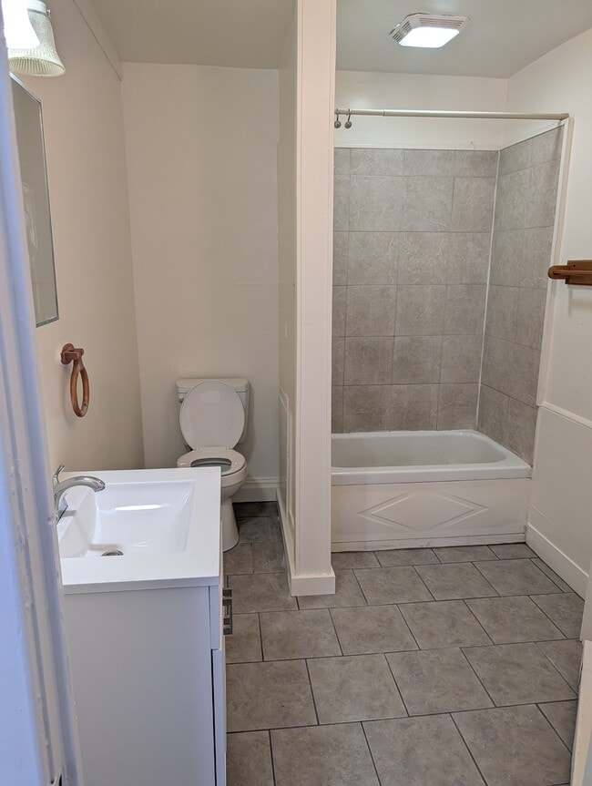 Photo - 560 Clinton Ct Unit 560 clinton court