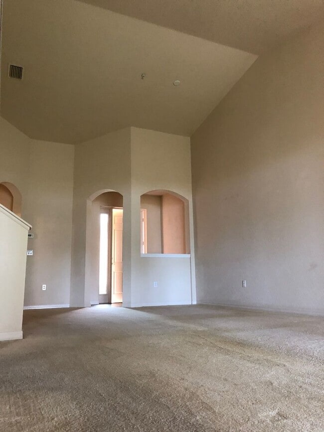 Photo - Must See! Beautiful 3 room /2.5 bath Gated Community W/ Pool Close to the Skyway