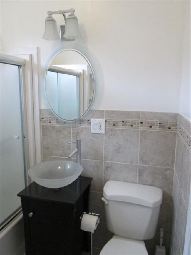 Photo - 27 Gilman Ter Unit 2