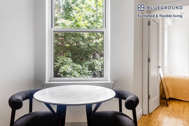 Photo - 324 E 77th St Unit FL3-ID1913