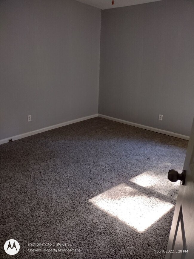 Photo - Beautiful 4 Bedroom 1.5 Bath Home for rent