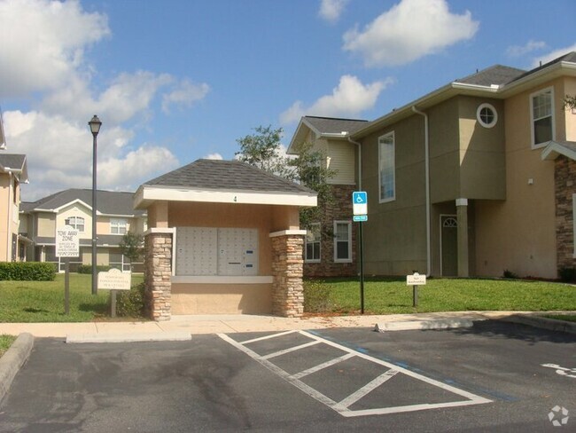 Building Photo - FOR RENT:  3 Bedroom 2 Bathroom Condo w/at... Unit 1805